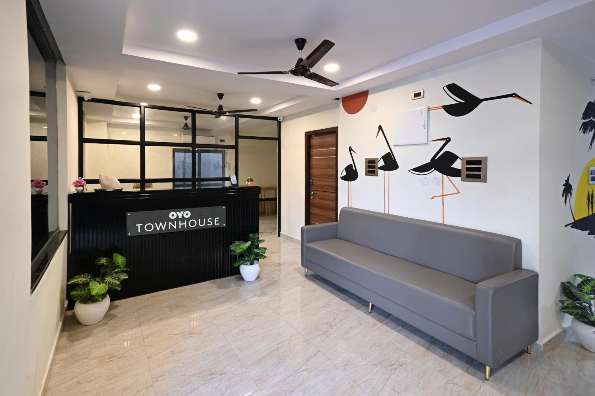Super Townhouse De Alphabet Karmanghat Haidarábád Kültér fotó